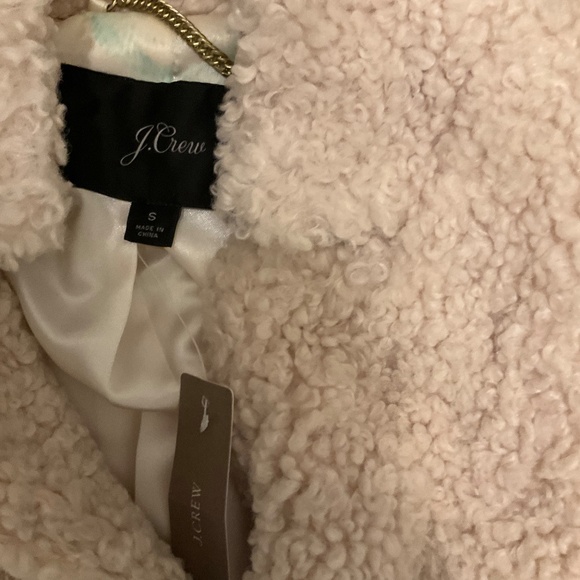 J.CREW SHERPA TEDDY FAUX FUR TOGGLE COAT. SIZE: S. COLOR: CREAM. ITEM # K2605. - Picture 4 of 10